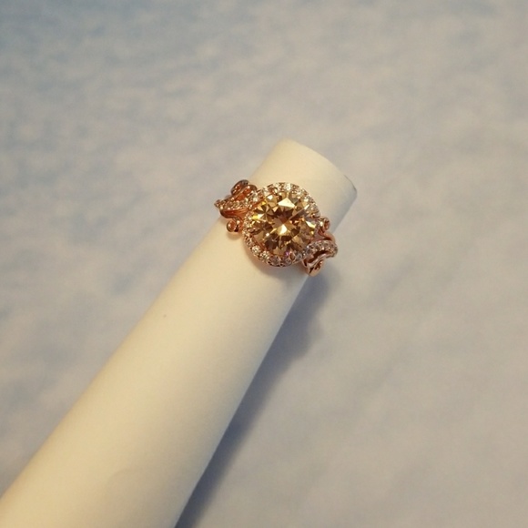 18k rose gold plated cubic zirconia ring - Picture 3 of 4
