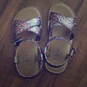 🌈Gap Kids Rainbow Glitter Sandals🌈