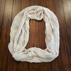 Knitted Winter Scarf NWOT