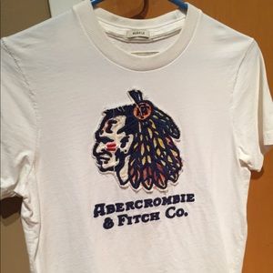 Abercrombie & Fitch - Men’s Small -