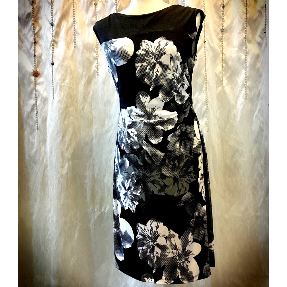 Charming Connected Apparel dress 🦋