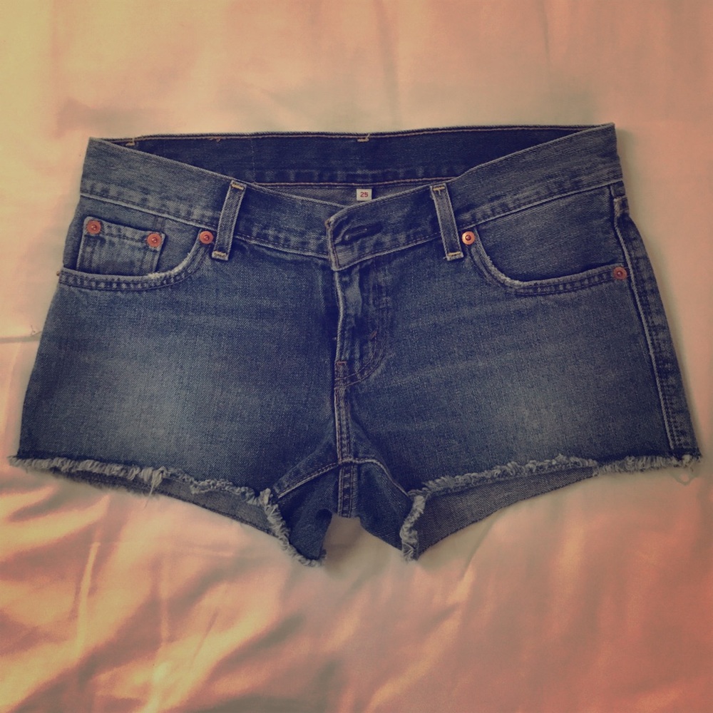 Levi jean shorts