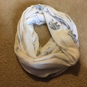 Infinity scarf