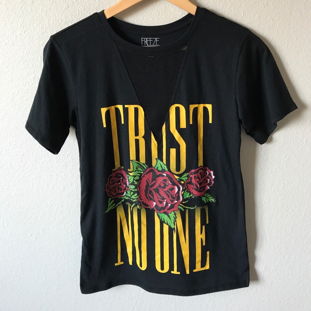 Black graphic Tee