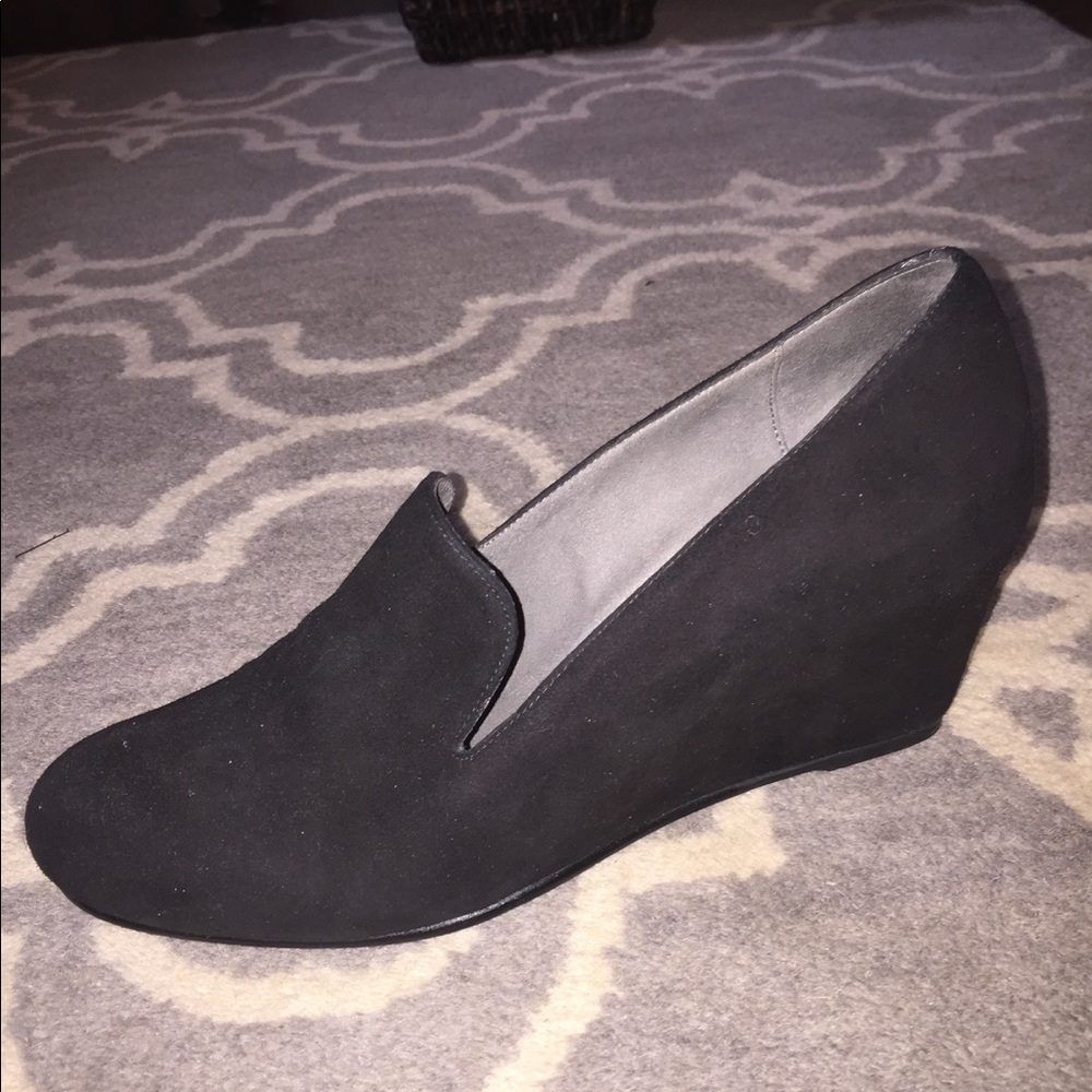 Classic Stuart Weitzman  wedge loafer