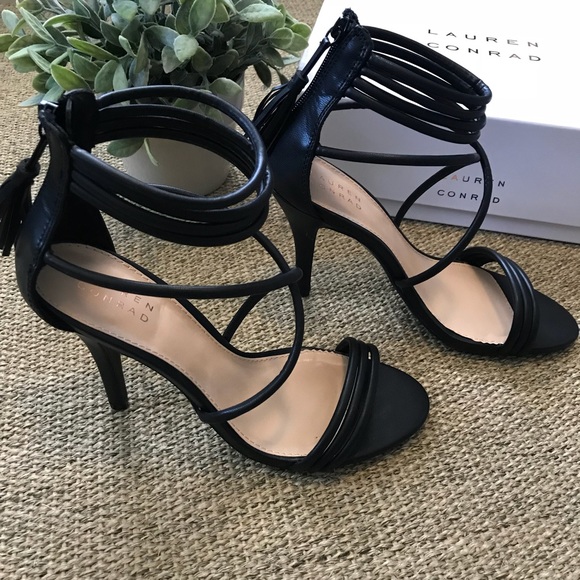 💥New💥 Lauren Conrad LC Strappy Black Heels - Picture 3 of 7