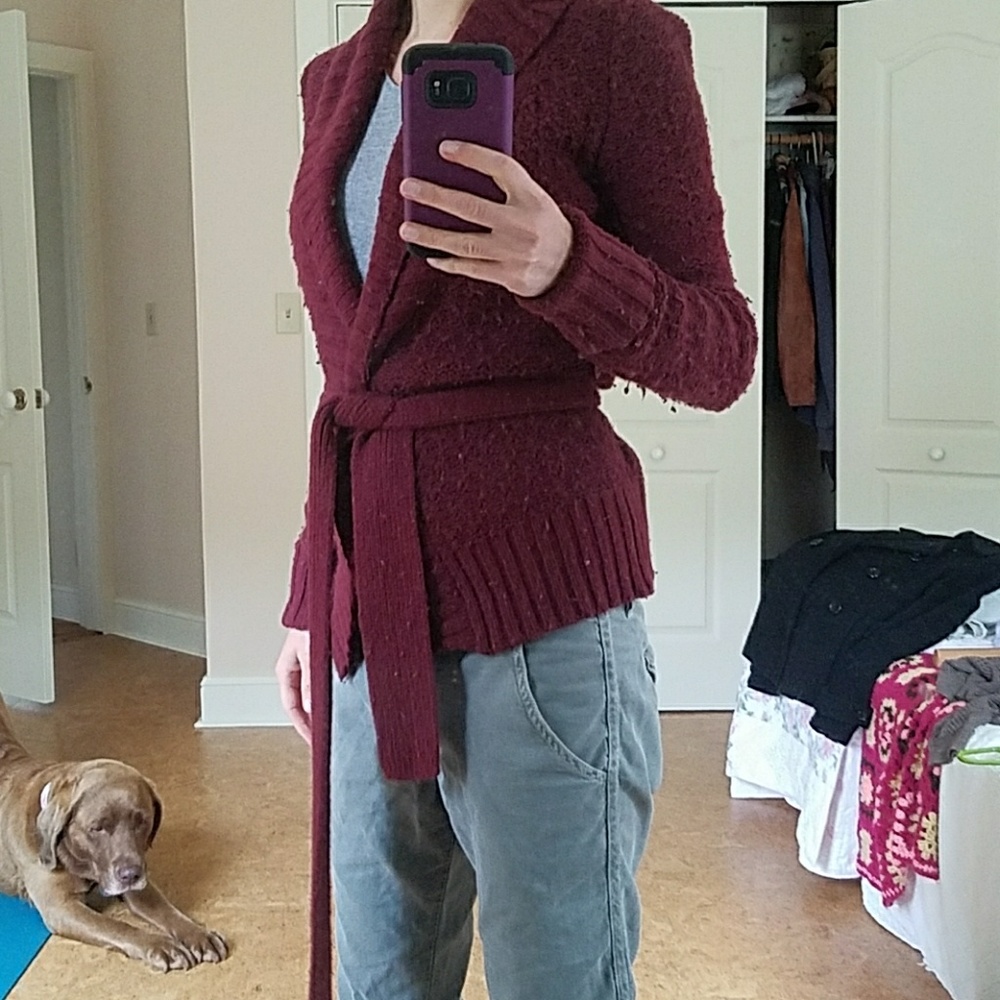 Maroon sweater