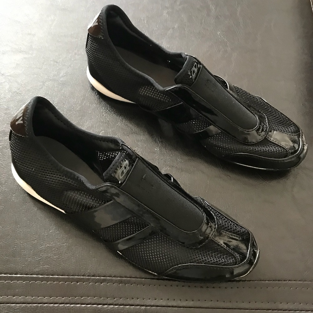 DKNY Water Shoes