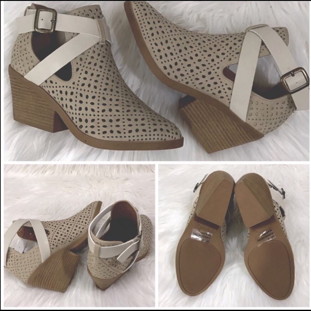 LAST PAIR! Lazer Patterned Bootie - Picture 4 of 4