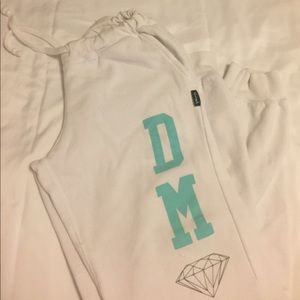 Diamond Supply brand sweats
