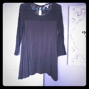 Adorable Gray lace top