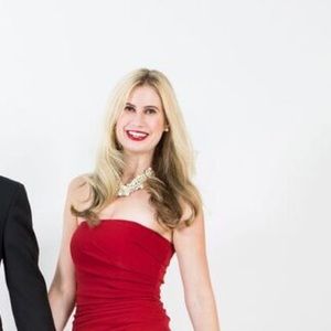 Meet your Posher, Whitney