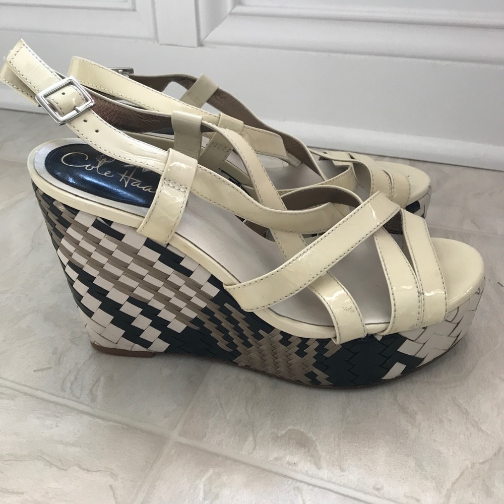 Cole Haan 8B Wedge Sandals