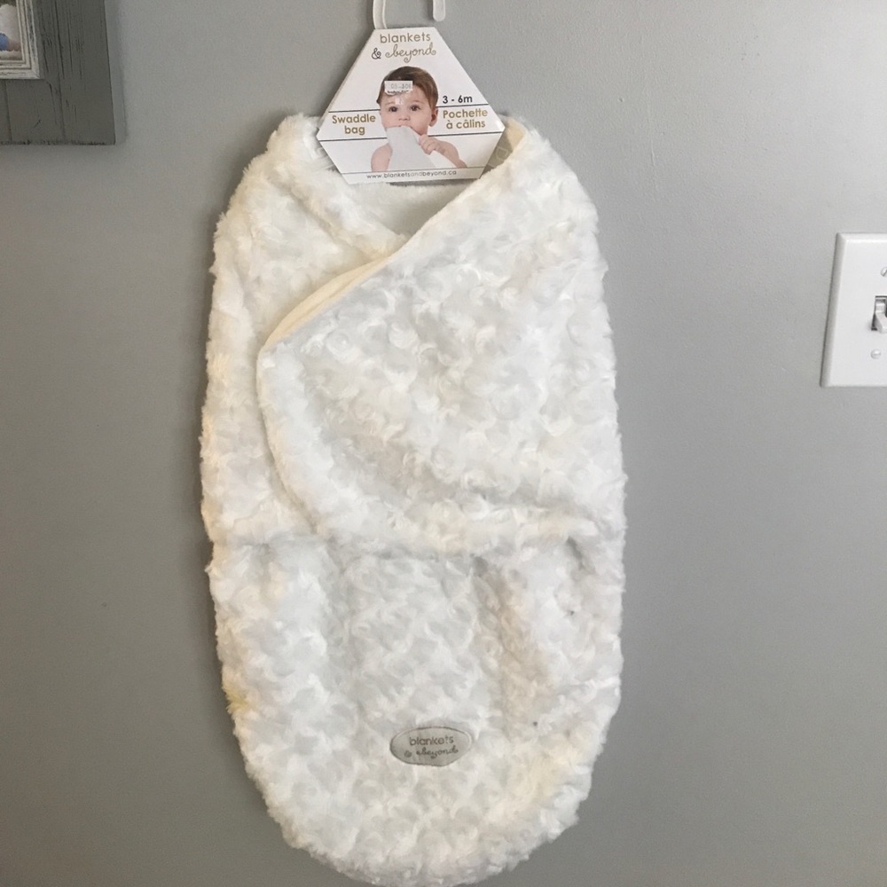Baby swaddle bag