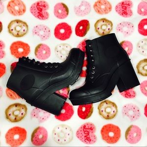 NEW HUNTER Block Heel Lace Up Chelsea Boots!