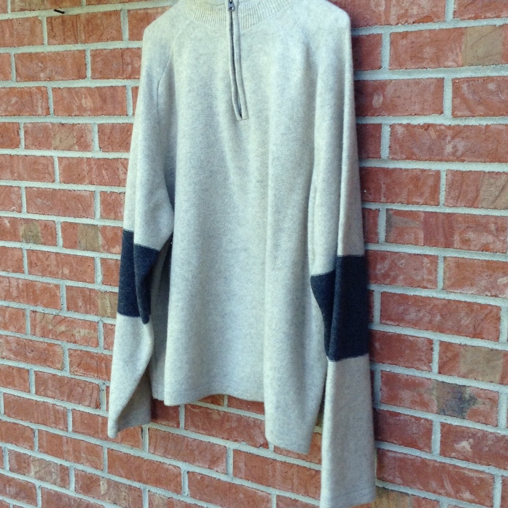 Men's Eddie Bauer lambs wool sweater