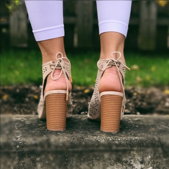 LAST PAIR! Amelia Peep Toe Booties - Picture 2 of 4