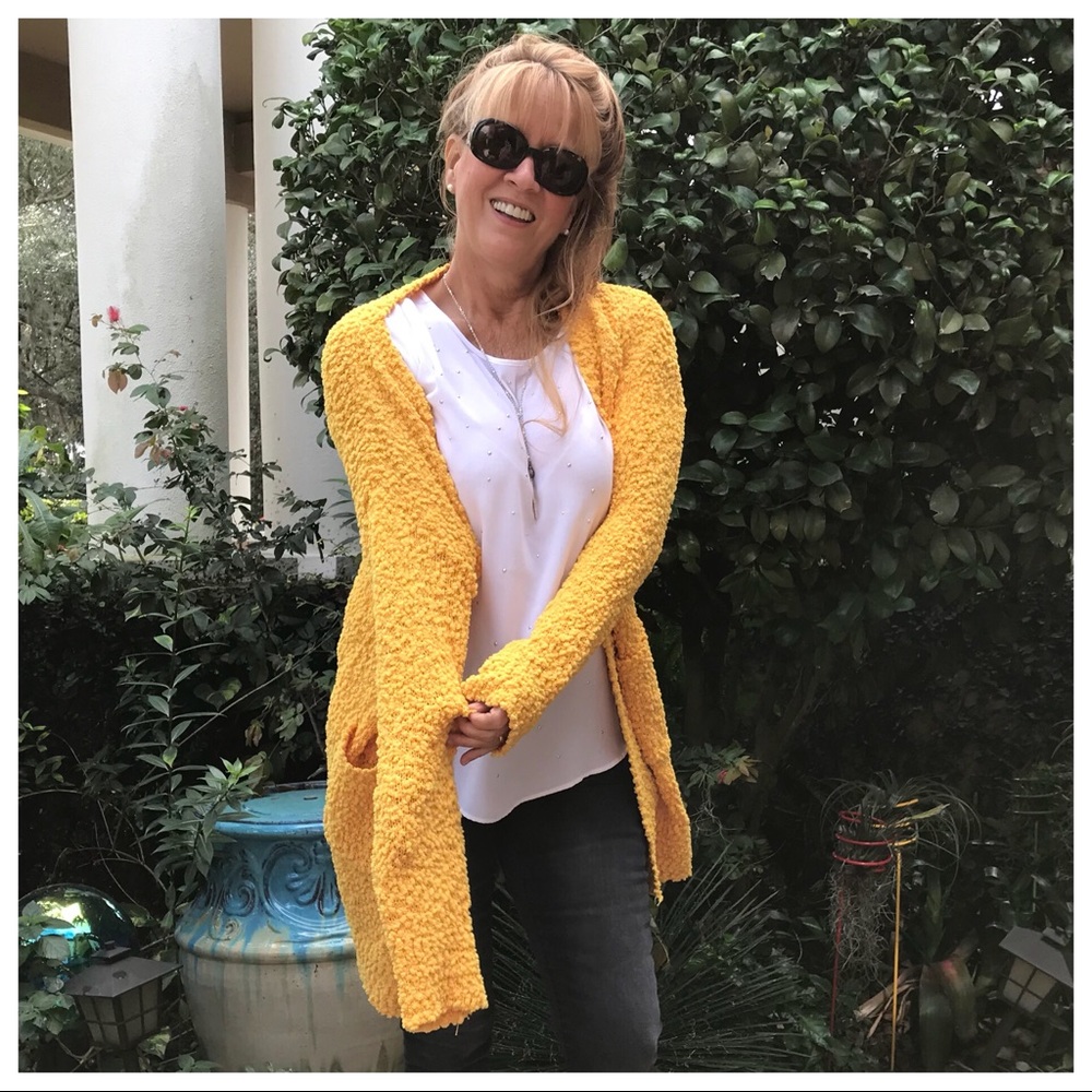 LAST 🔘 Soft Mustard Cardigan with Pockets - Picture 2 of 8
