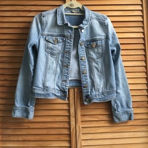 Light/Medium wash denim jacket, Rubbish
