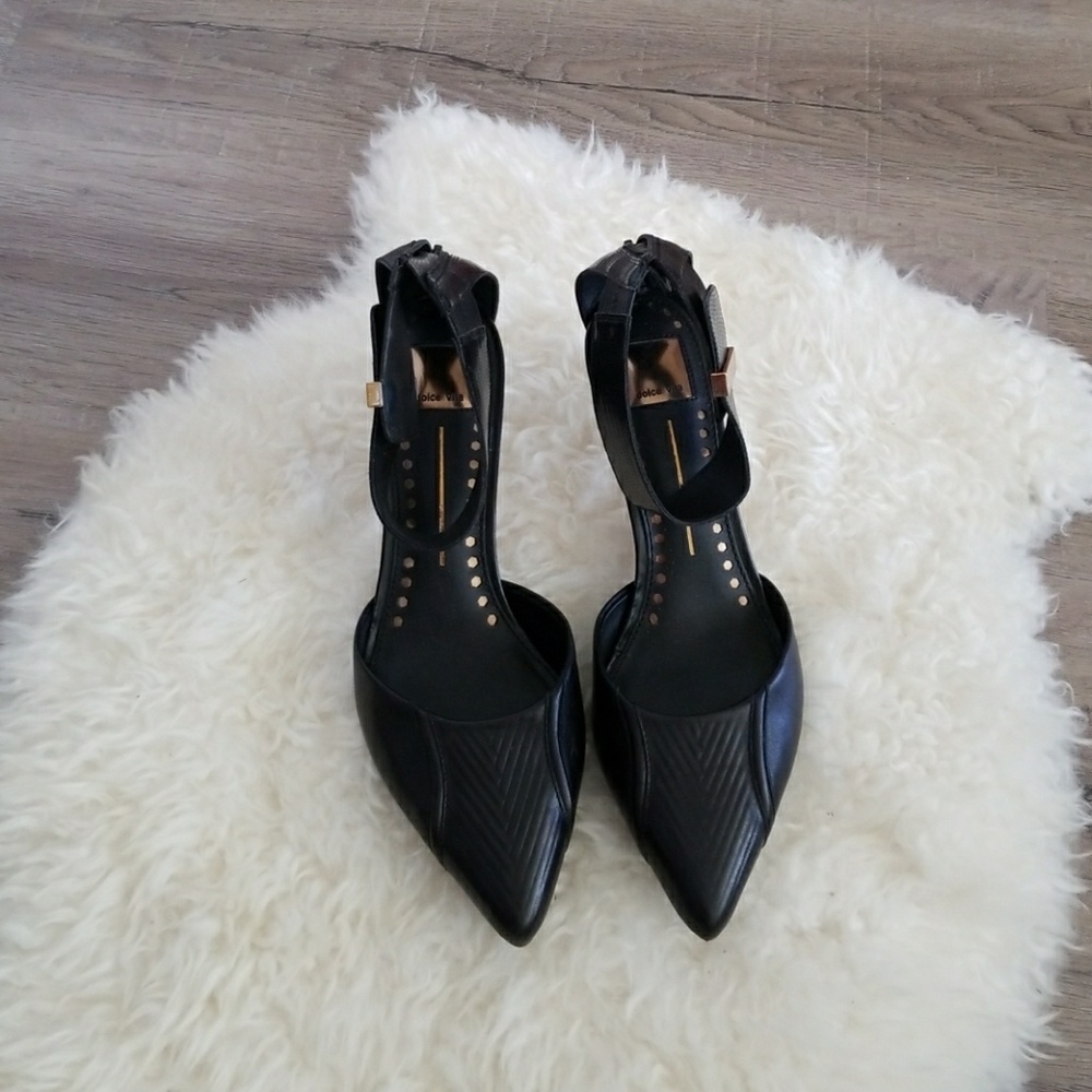 Dolce Vita black pumps