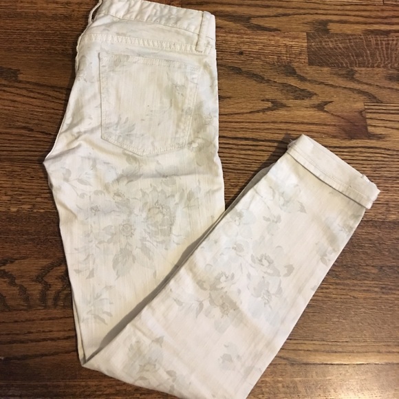 GAP Denim - Light Floral Print Gap Jeans - Size 25
