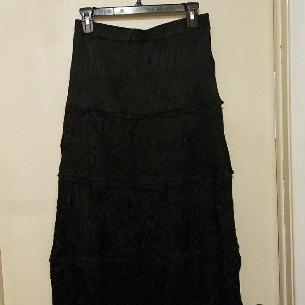 Crinkle Black Skirt
