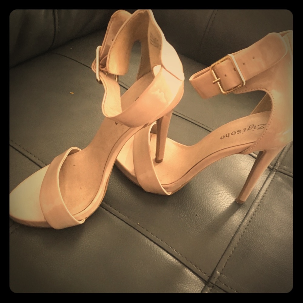 Tan high heels 3 inch 7 1/2