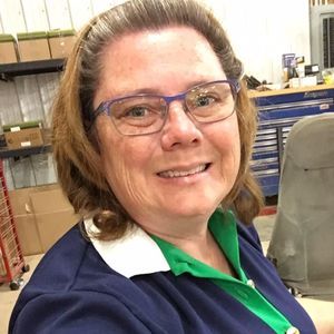 Meet your Posher, Crystal