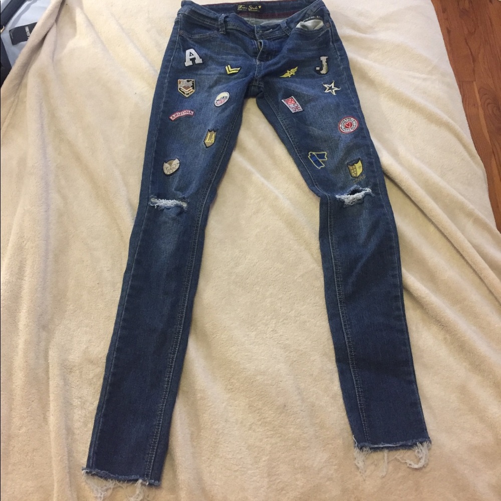 Skinny Jeans with Graphic Patches