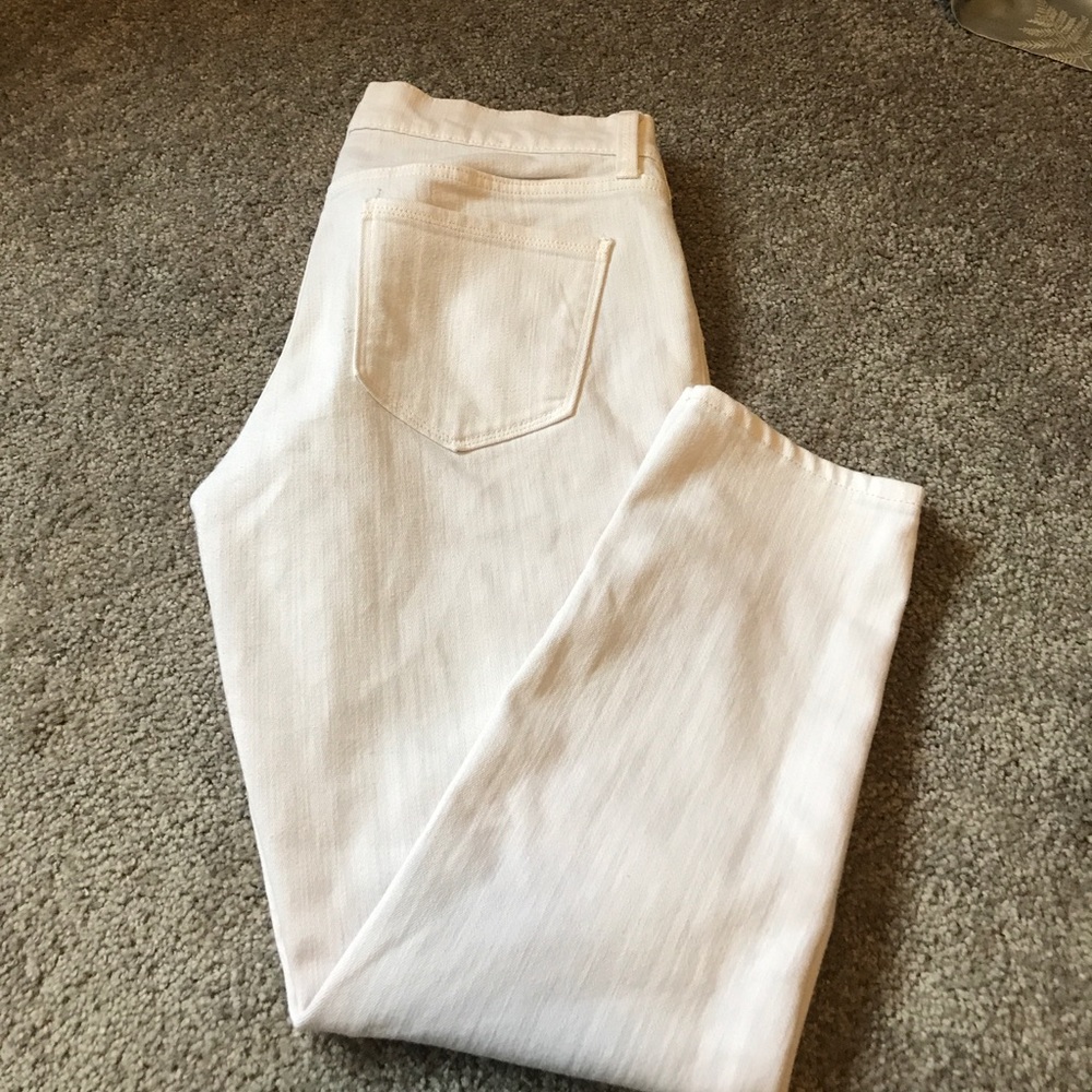 White Old Navy Jeans