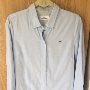 Vineyard Vines oxford button up light blue size 8