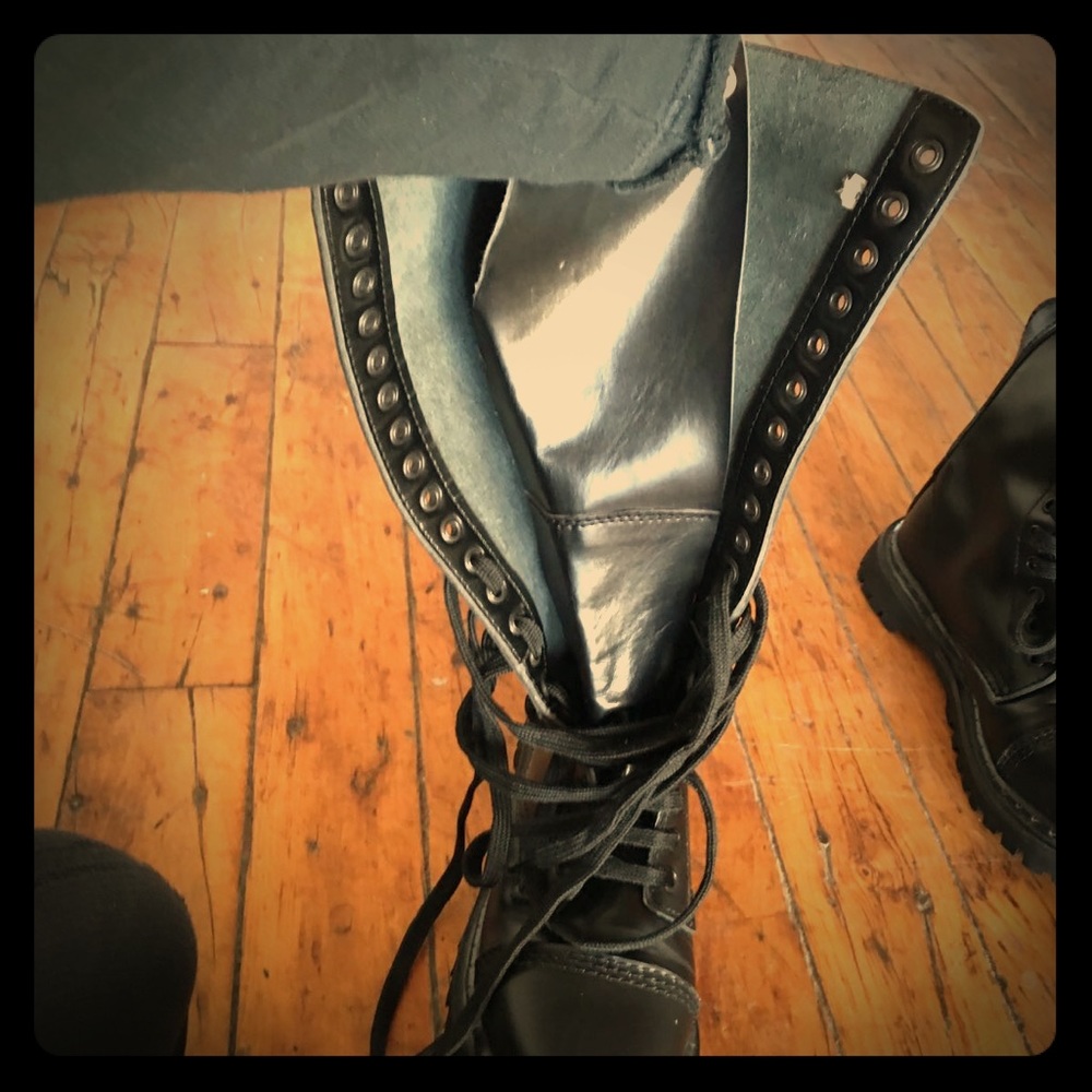 20 whole black steel toe boots
