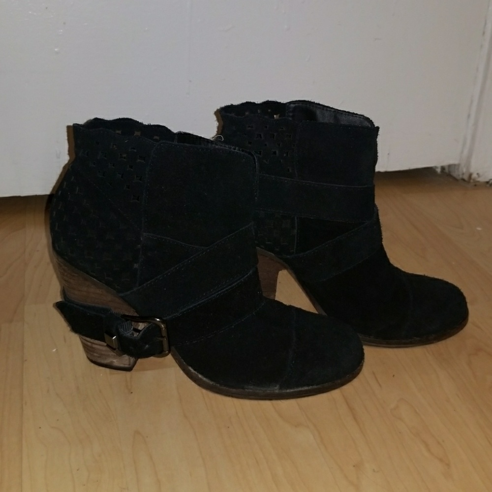 Ankle boots