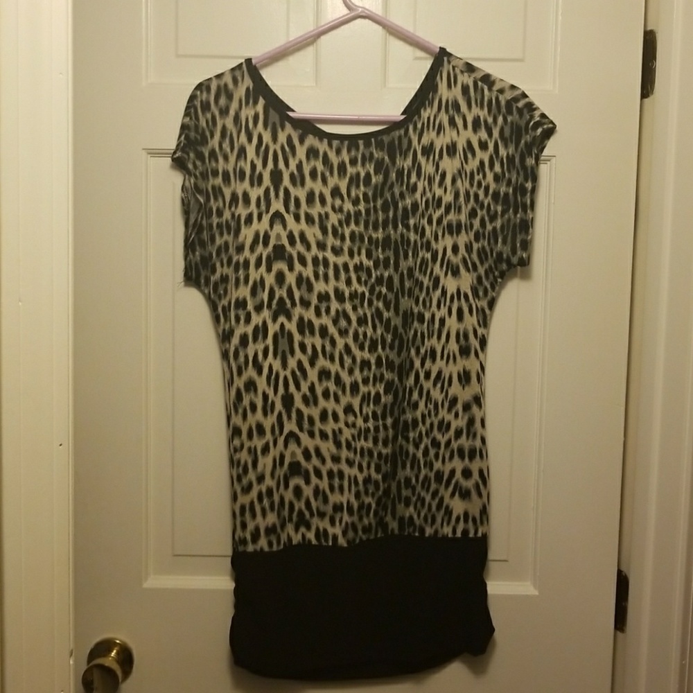Leopard top