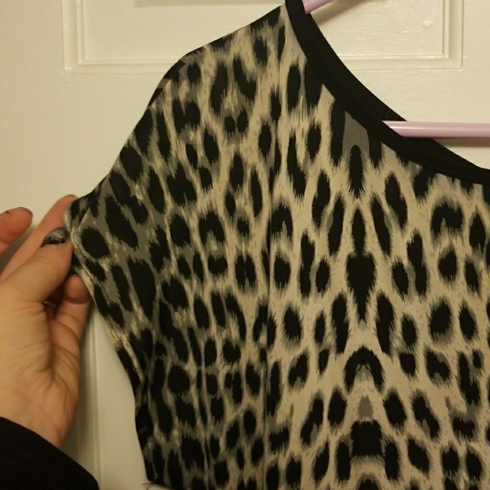 Leopard top - Picture 2 of 2