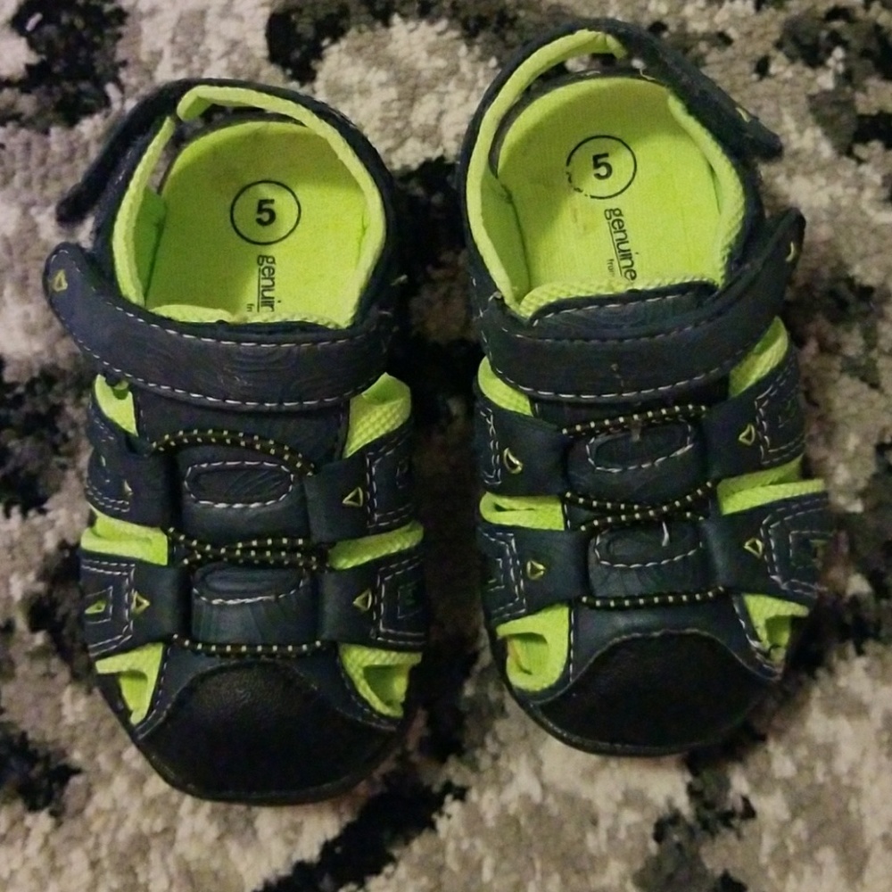 Baby shoes