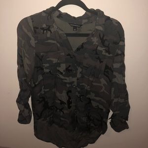 Rock and republic soft dark camo button up