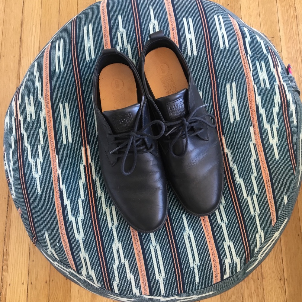 Clae Ellington black coated leather shoe