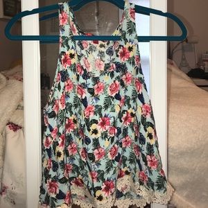 Floral top