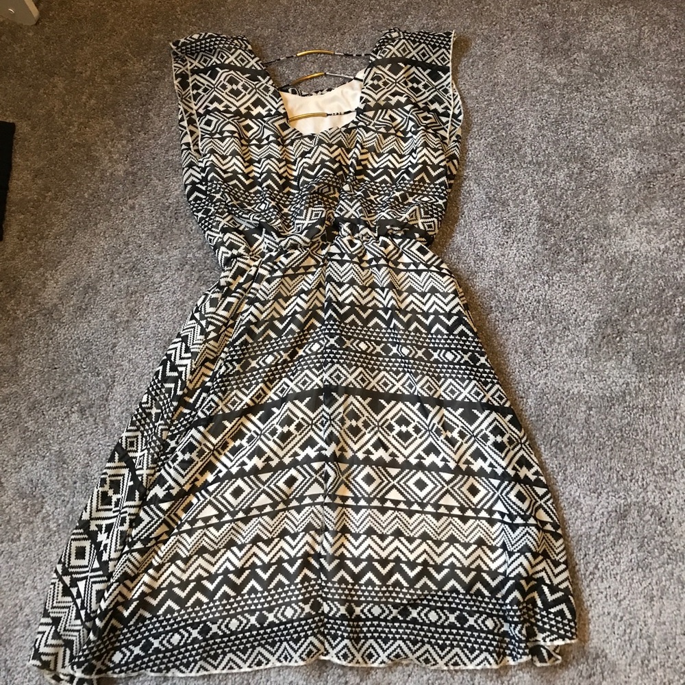 Aztec dress - Picture 2 of 2