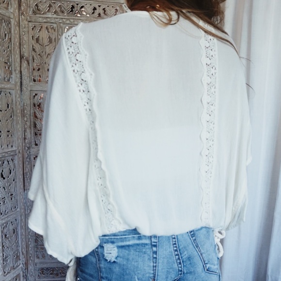•Sedona Lace Blouse• - Picture 7 of 8
