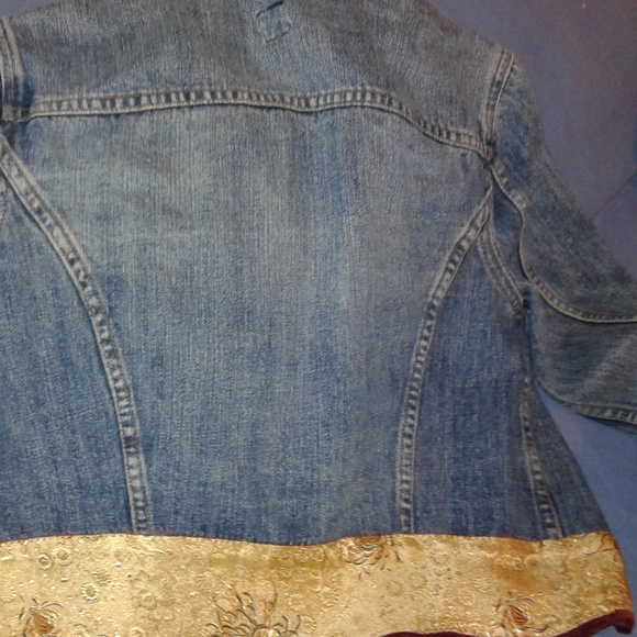 ****SOLD****RARE-GAP-DENIM-JACKET-TRIMMED-IN-TAPESTRY - Picture 5 of 7