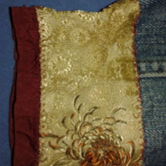 ****SOLD****RARE-GAP-DENIM-JACKET-TRIMMED-IN-TAPESTRY - Picture 2 of 7