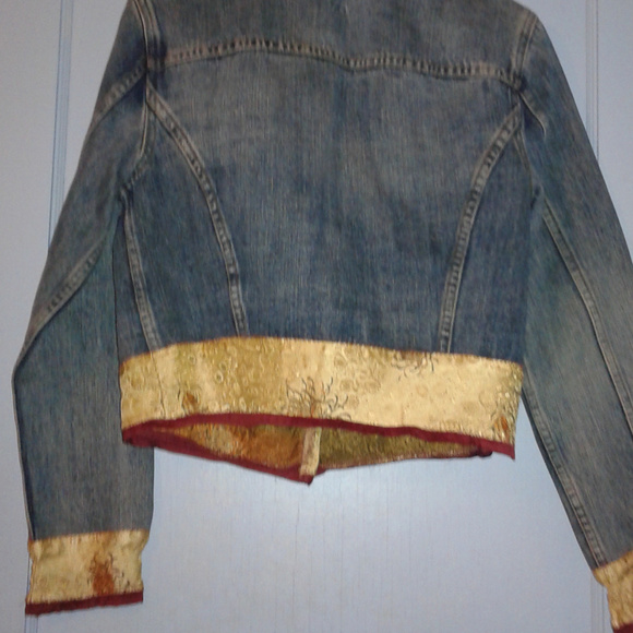 ****SOLD****RARE-GAP-DENIM-JACKET-TRIMMED-IN-TAPESTRY - Picture 7 of 7