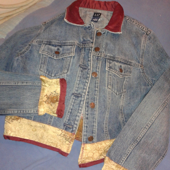 ****SOLD****RARE-GAP-DENIM-JACKET-TRIMMED-IN-TAPESTRY - Picture 3 of 7