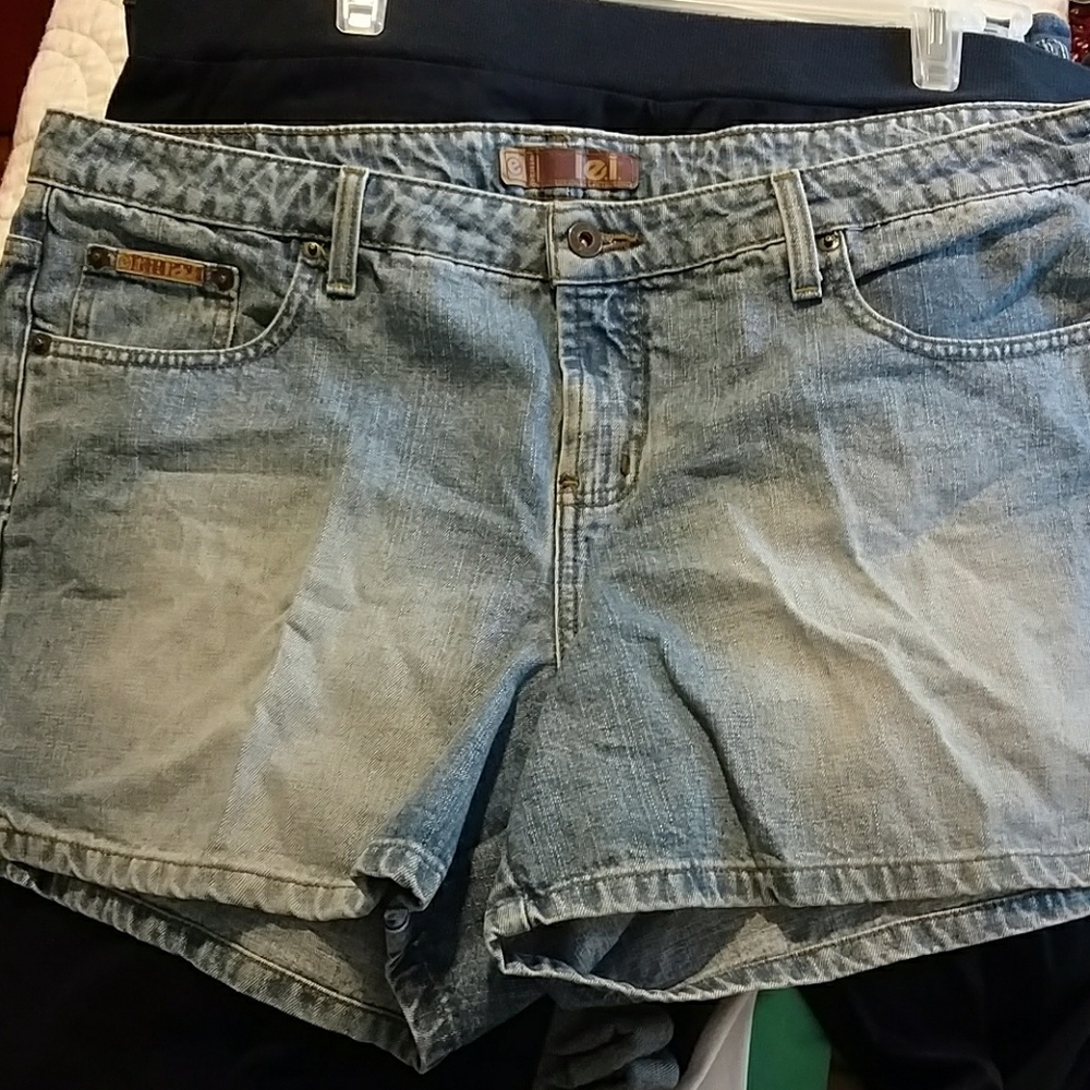 LEI Jean Shorts