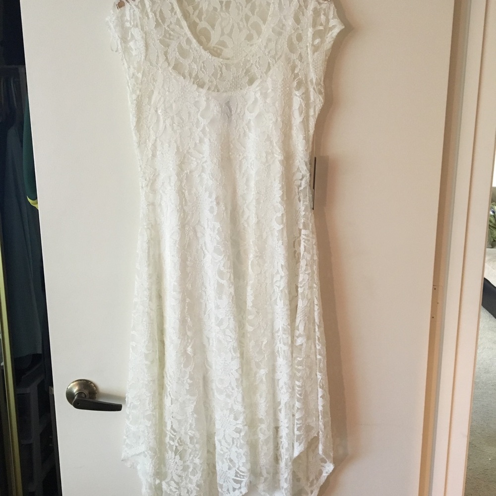 White lace dress