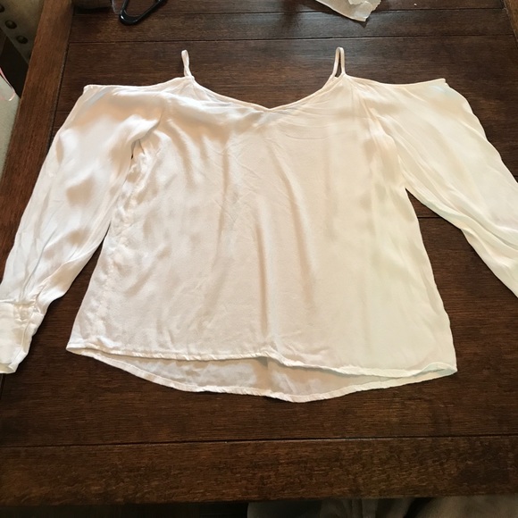 Leith Shoulderless Blouse - Picture 5 of 5