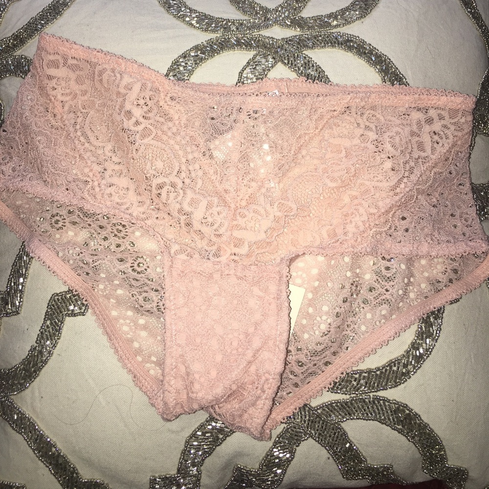 Cute lace high waisted panties