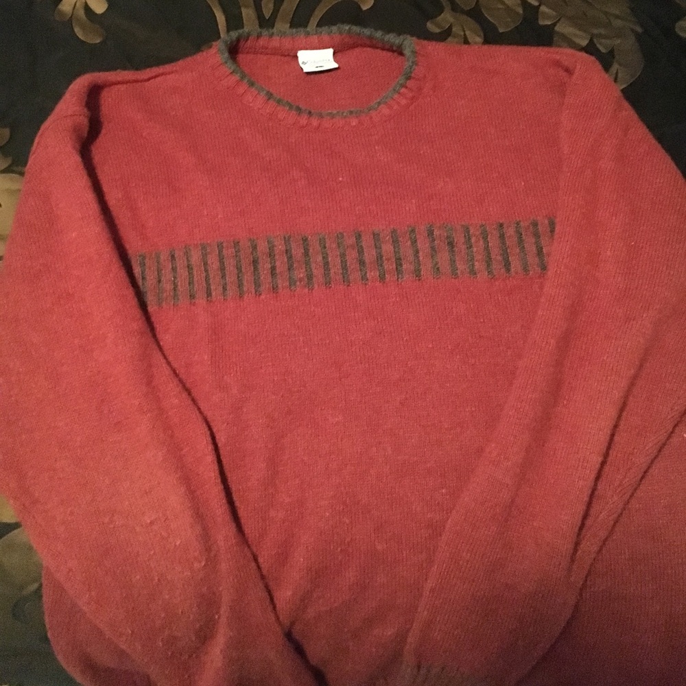 Columbia sweater